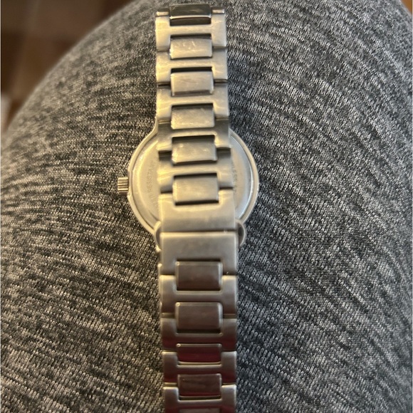 Magnificent Gucci 8900L - Picture 4 of 10